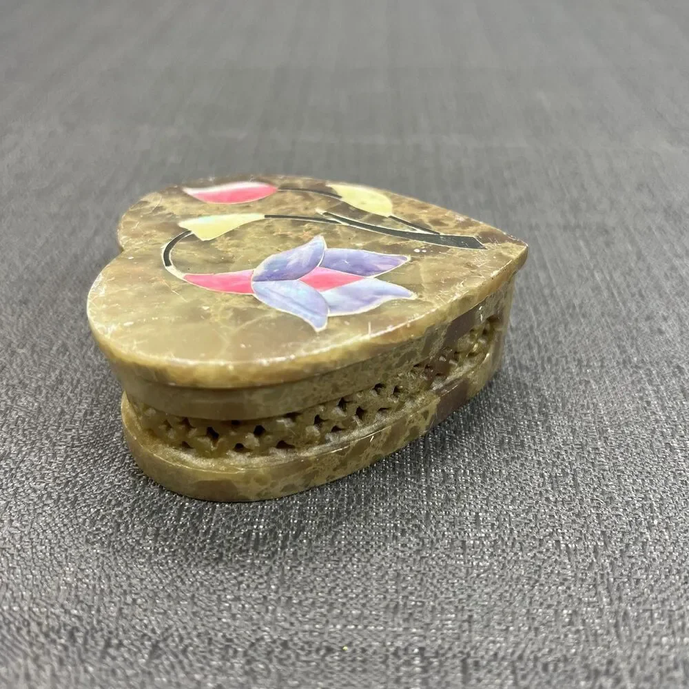 Hand Carved Soap Stone Trinket Box India Mother Of Pearl Inlay Heart Shape